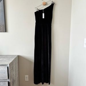 Baltic Born TATIANA Black Velvet One Shoulder Maxi Dress (Small)